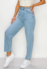 Load image into Gallery viewer, COTTON RIGID BALLOON JEAN: LIGHT / S4-M4-L4 (TOTAL 12 JEANS)
