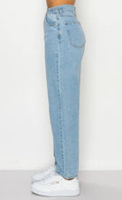 Load image into Gallery viewer, COTTON RIGID BALLOON JEAN: LIGHT / S4-M4-L4 (TOTAL 12 JEANS)
